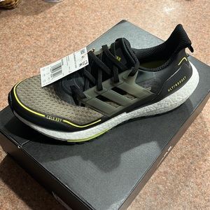 Adidas Ultraboost 21